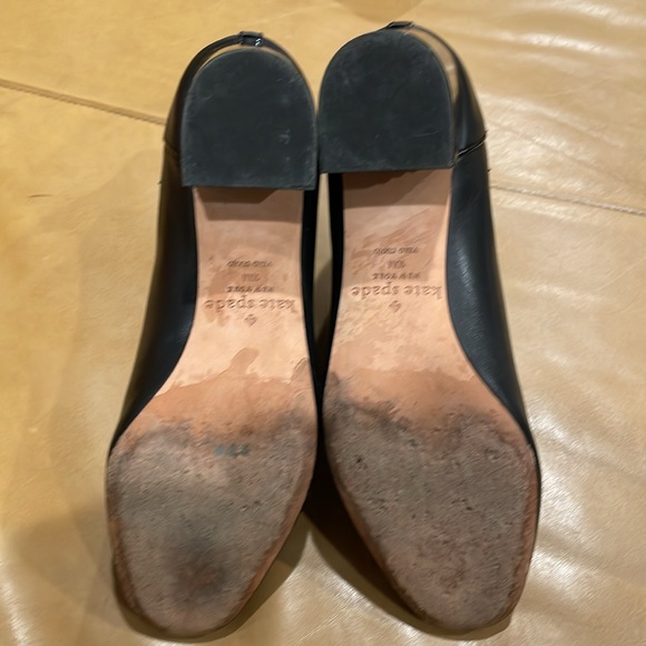 KATE SPADE Leather Slip On Side Elastic Heeled Ankle Boots Size 10 M in Black - Picture 7 of 7